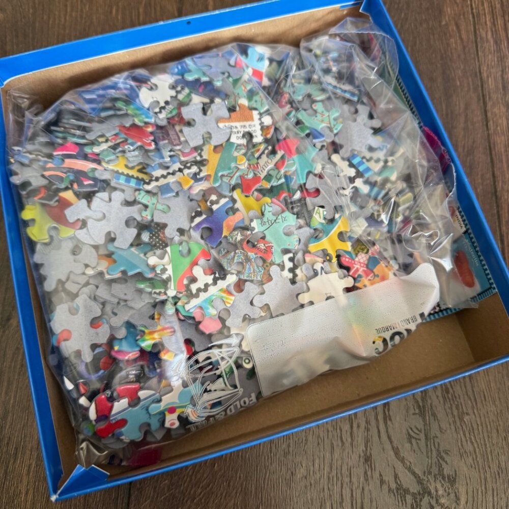 1000 Piece Puzzle Love Letters - Picture 2 of 4